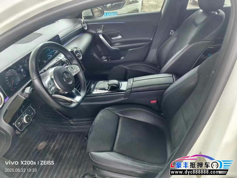 20年奔驰A轿车抵押车出售