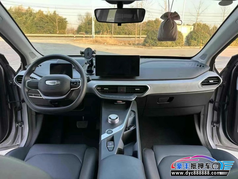 24年吉利几何轿车抵押车出售