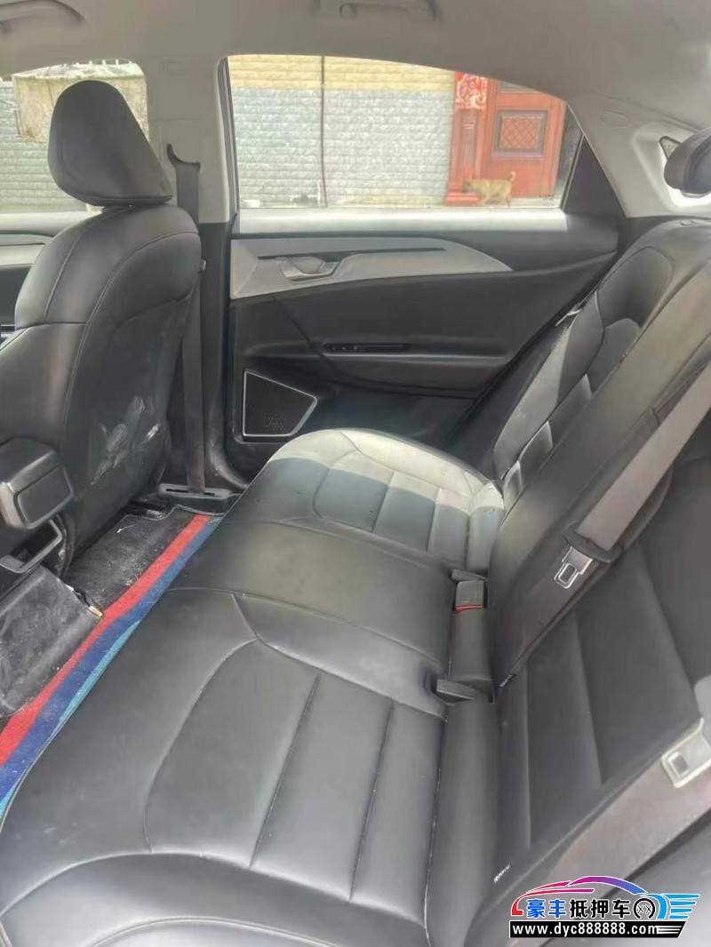 24年吉利几何轿车抵押车出售