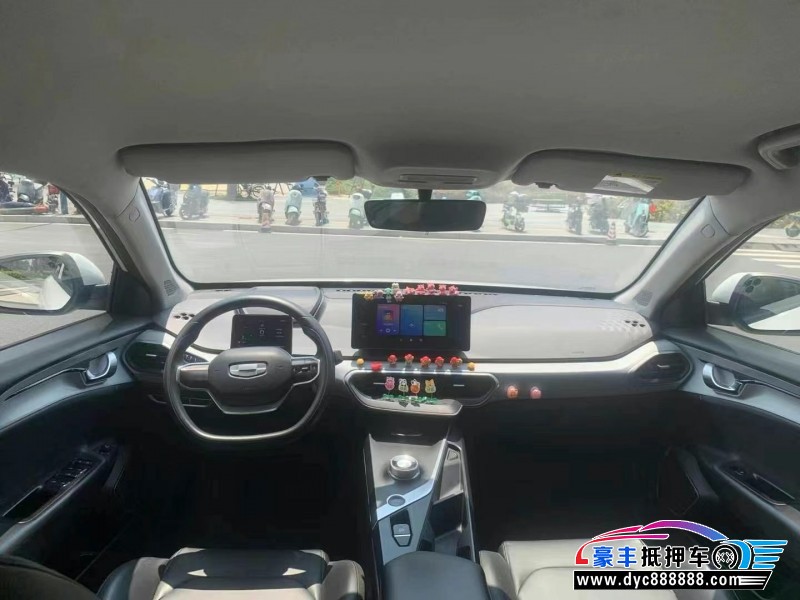 24年吉利几何轿车抵押车出售