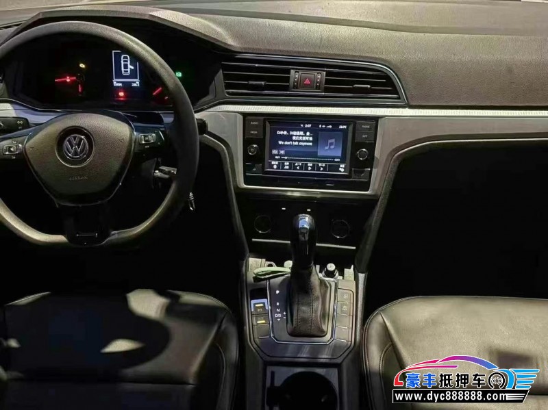 20年大众凌渡轿车抵押车出售