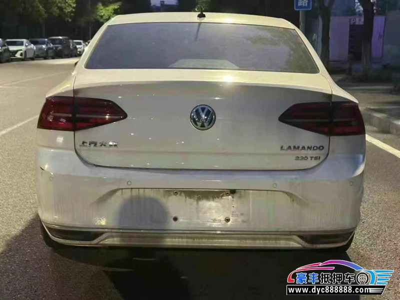 20年大众凌渡轿车抵押车出售