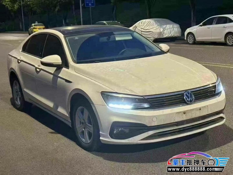 20年大众凌渡轿车抵押车出售