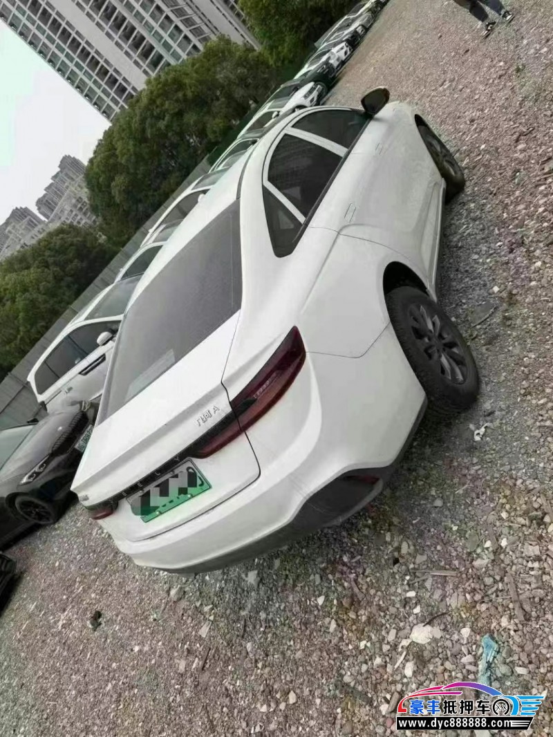 24年吉利几何轿车抵押车出售