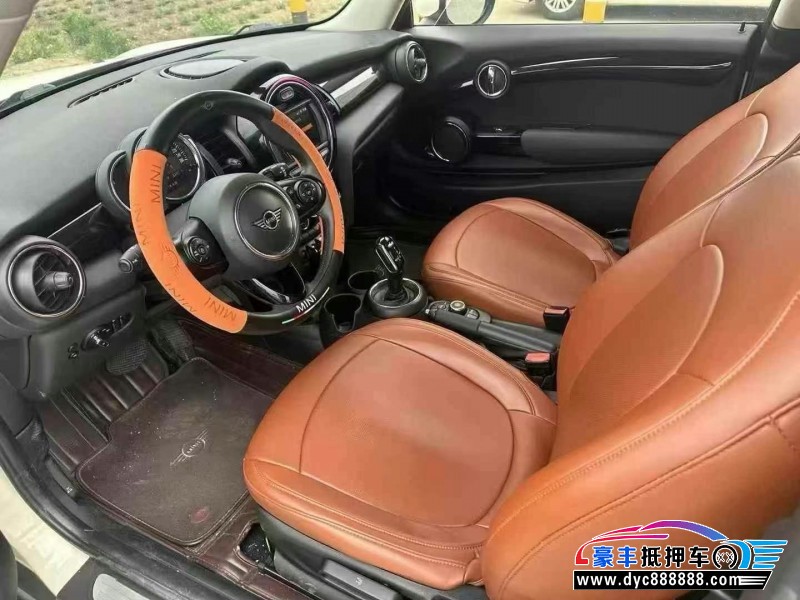 21年宝马MINISUV抵押车出售