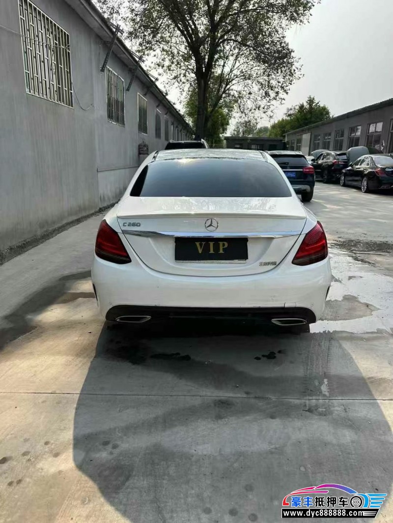 20年奔驰C轿车抵押车出售