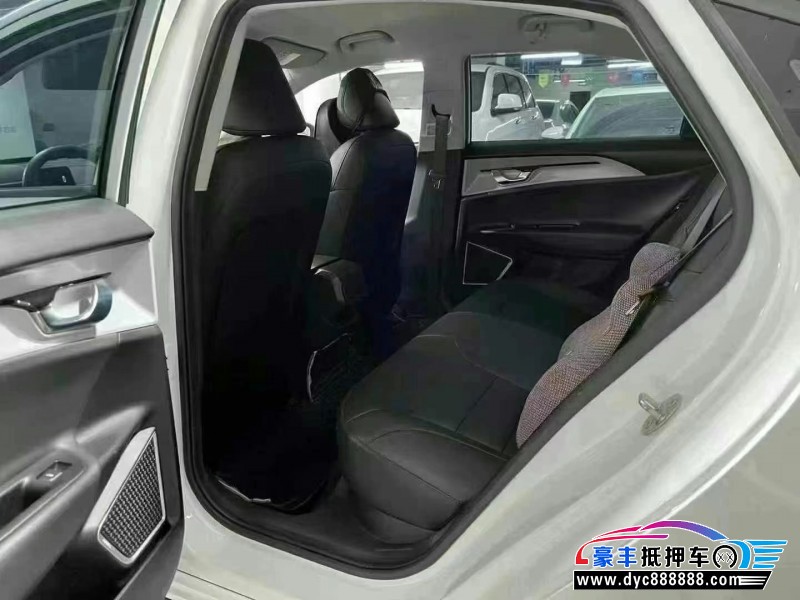 23年吉利几何轿车抵押车出售