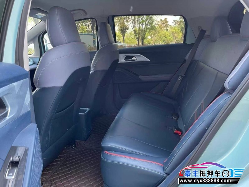 22年吉利几何轿车抵押车出售