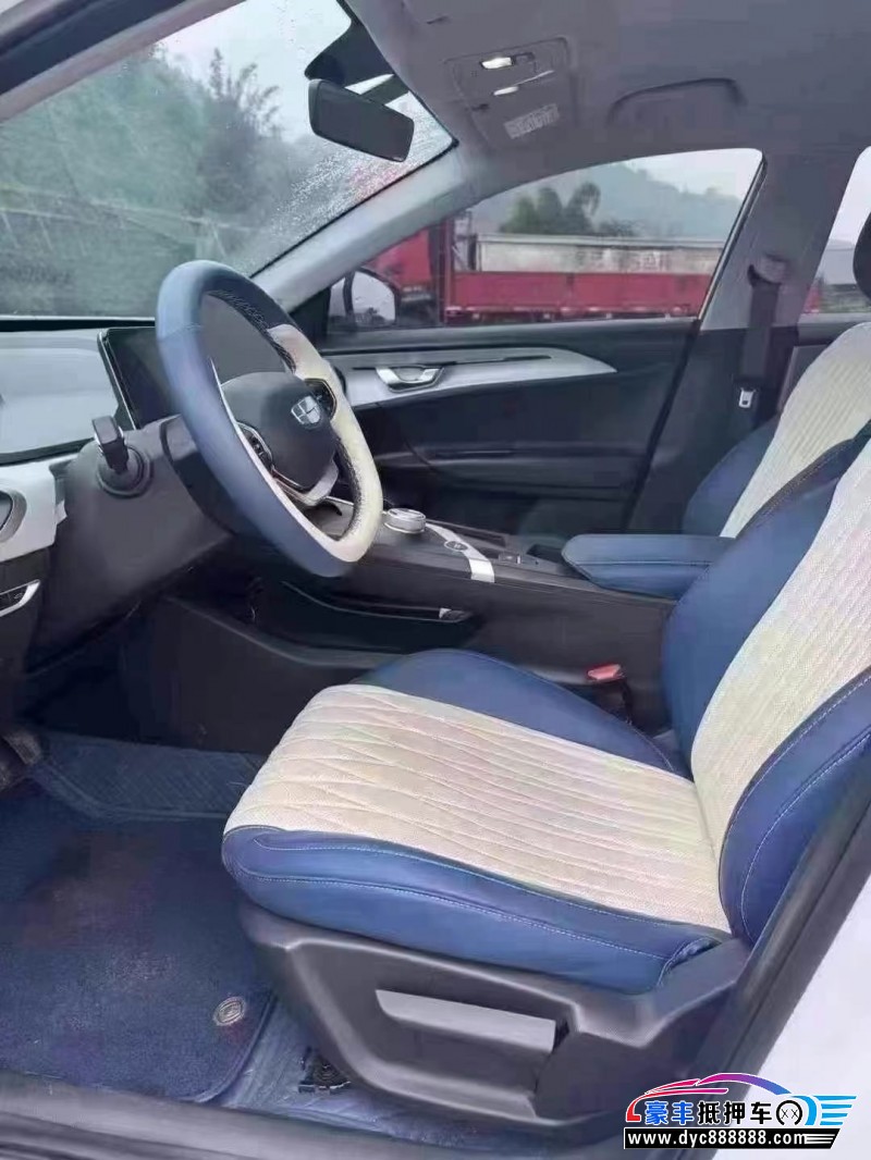 22年吉利几何轿车抵押车出售