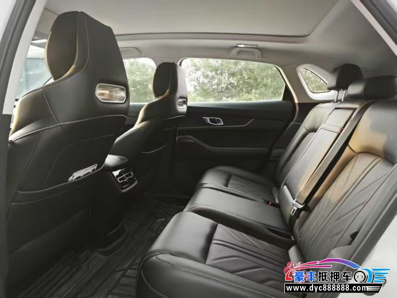 24年长安长安UNI轿车抵押车出售