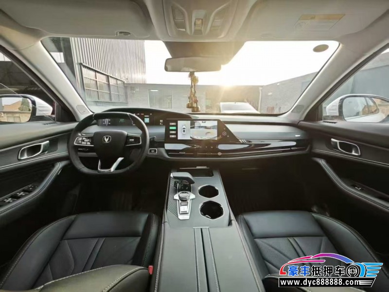 24年长安长安UNI轿车抵押车出售