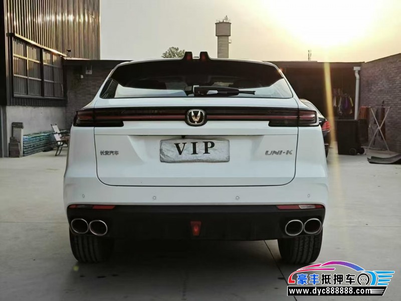 24年长安长安UNI轿车抵押车出售