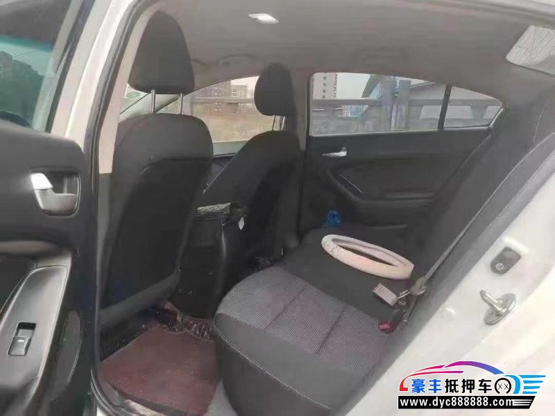 18年起亚K3轿车抵押车出售