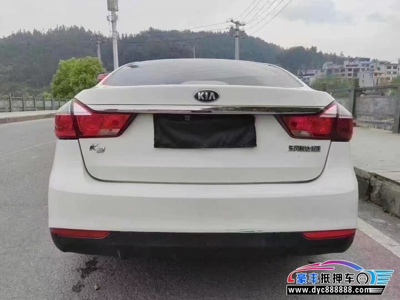 18年起亚K3轿车抵押车出售