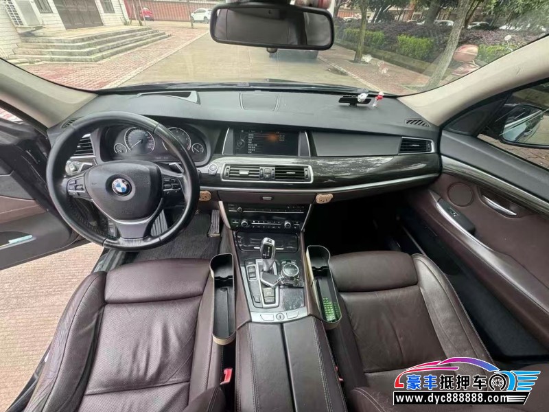 13年宝马5系GT轿车抵押车出售