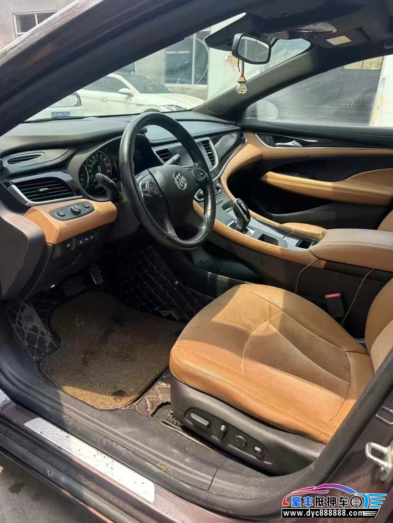 16年别克君越轿车抵押车出售