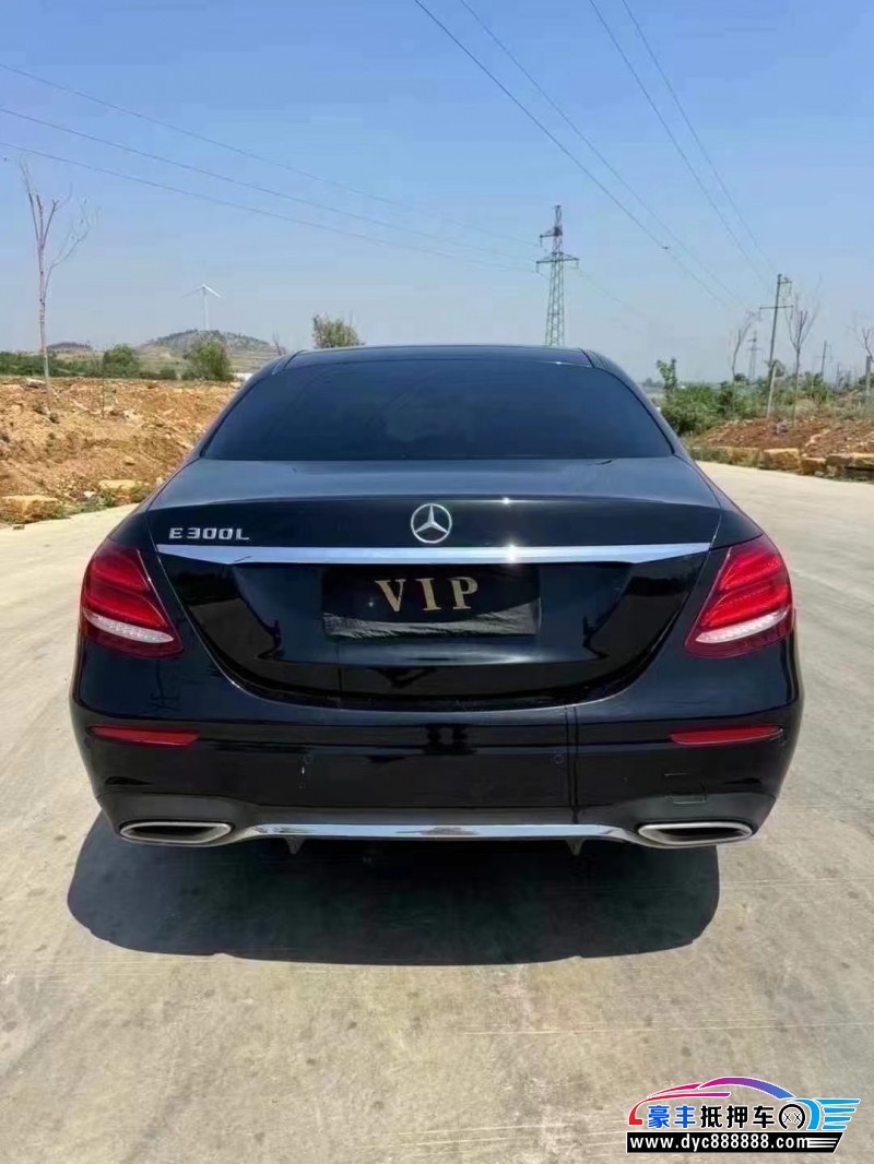 21年奔驰E轿车抵押车出售