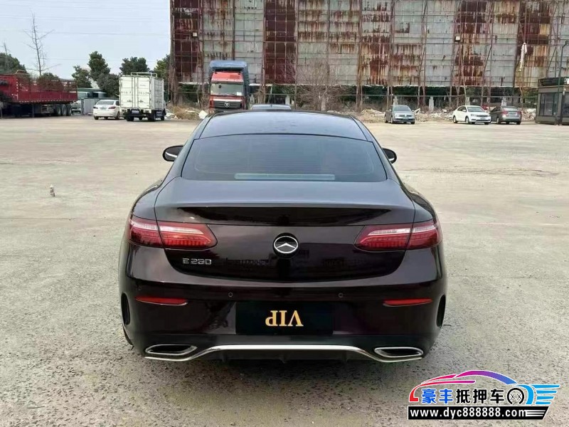 21年奔驰E轿车抵押车出售