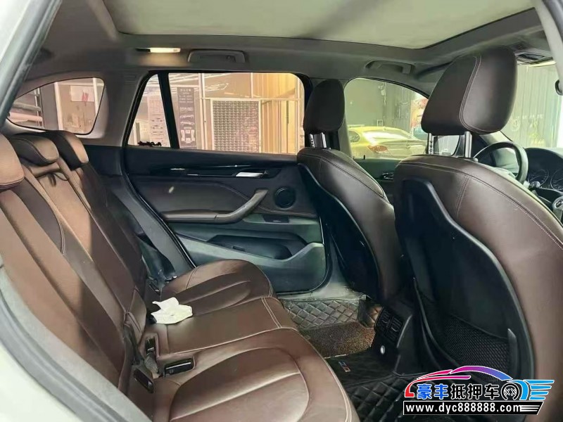 17年宝马X1轿车抵押车出售