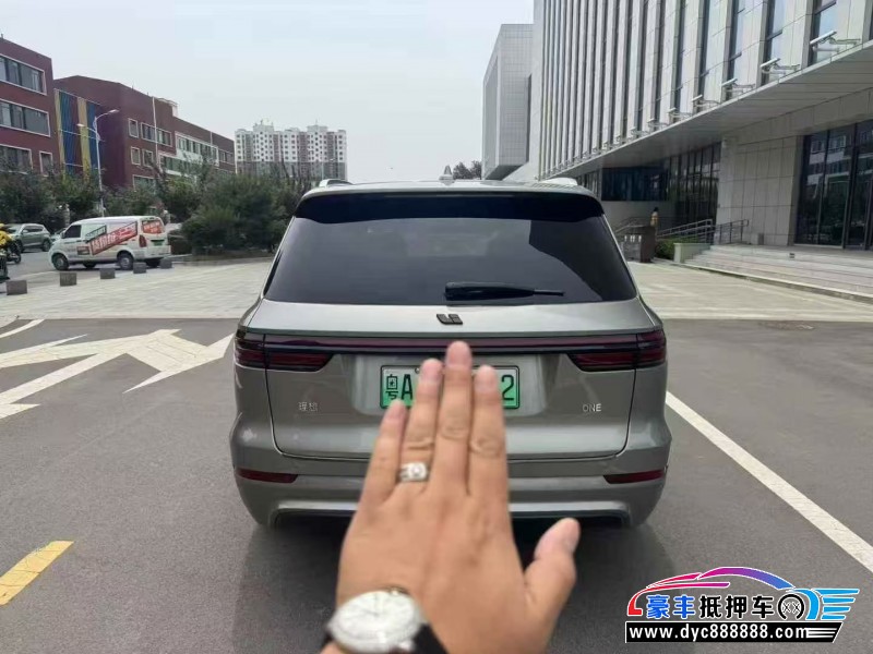 20年理想ONE轿车抵押车出售