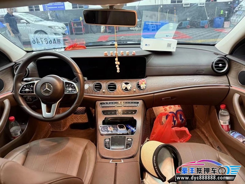 20年奔驰E轿车抵押车出售