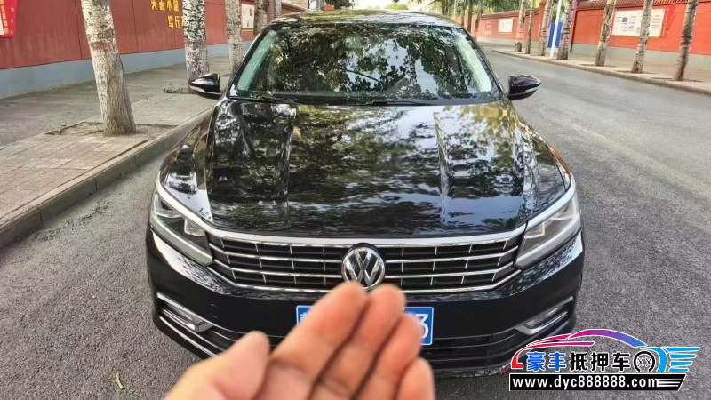 抵押车出售18年大众帕萨特轿车