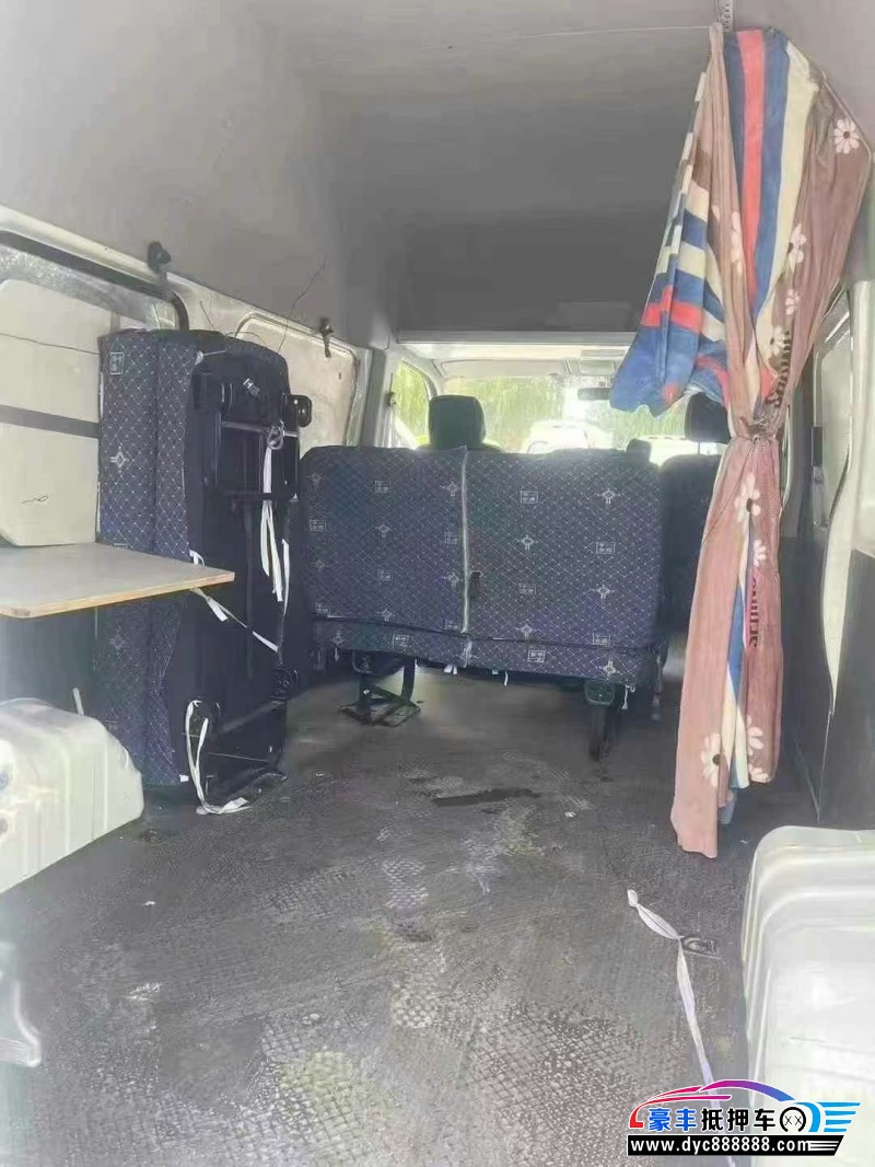 23年东风御风轿车抵押车出售