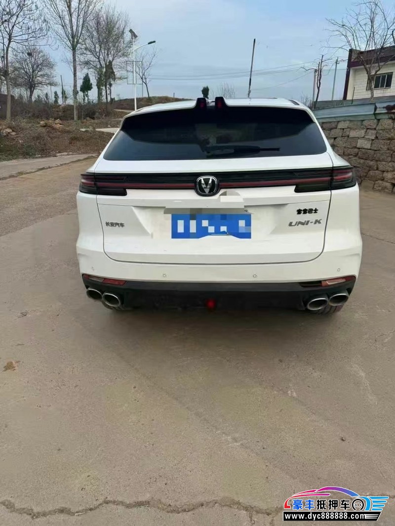 24年长安长安UNI轿车抵押车出售