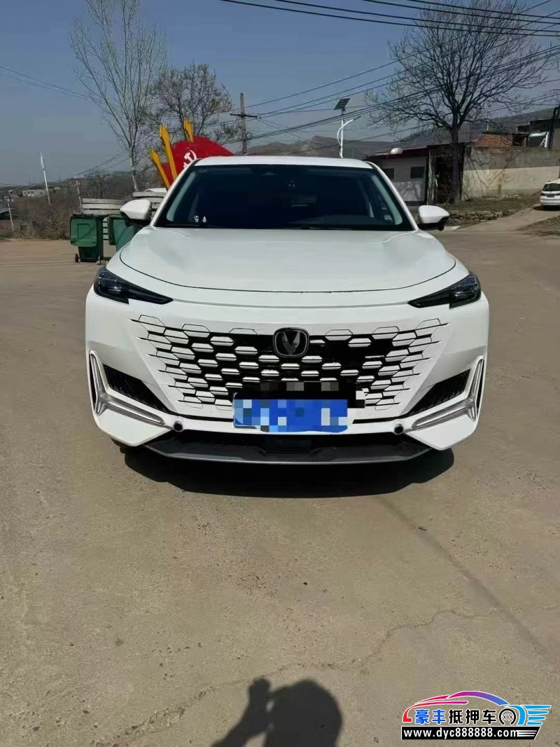 24年长安长安UNI轿车抵押车出售