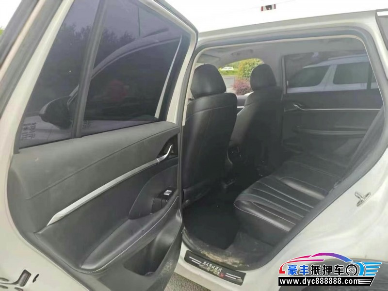 22年荣威RX5轿车抵押车出售