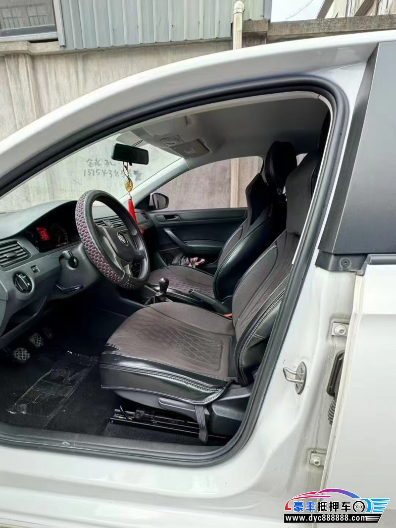 22年大众桑塔纳轿车抵押车出售