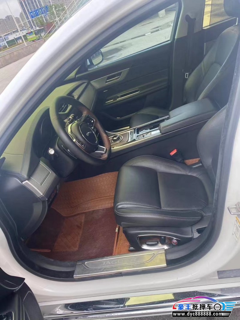 17年捷豹XFL轿车抵押车出售