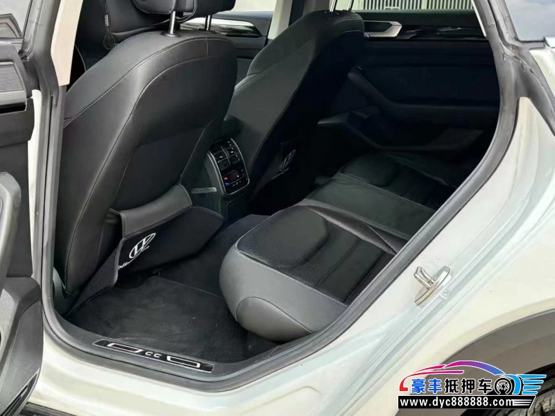 21年大众CC轿车抵押车出售