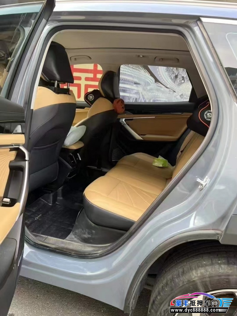 23年吉利博越轿车抵押车出售