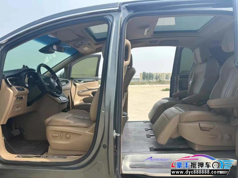 19年别克GL8轿车抵押车出售