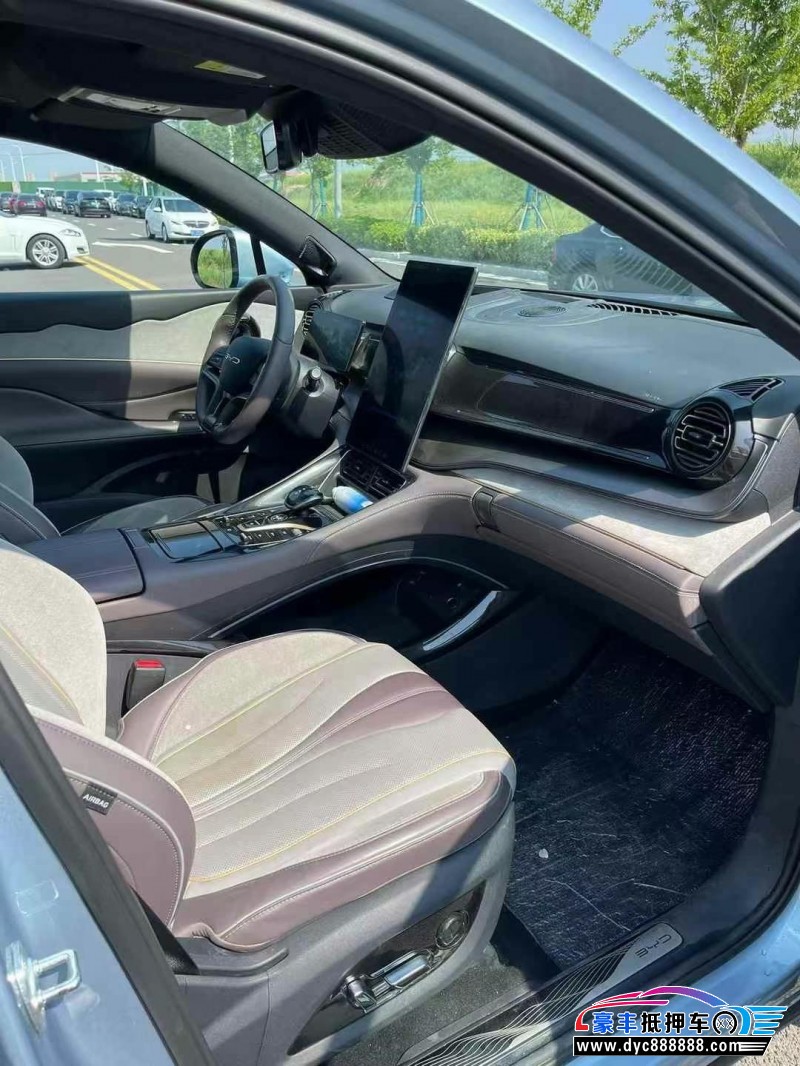 23年比亚迪护卫舰轿车抵押车出售