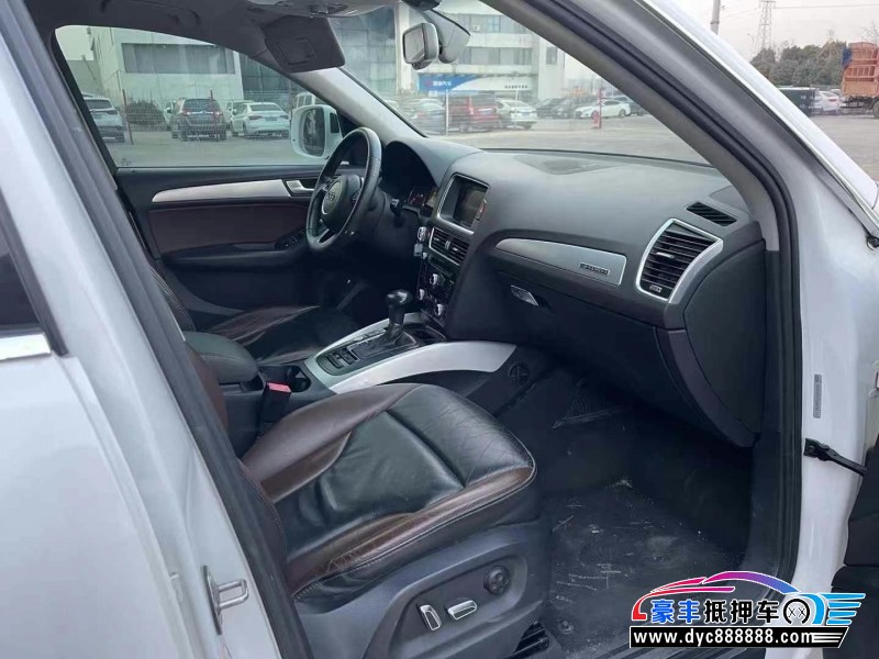 18年奥迪Q5轿车抵押车出售