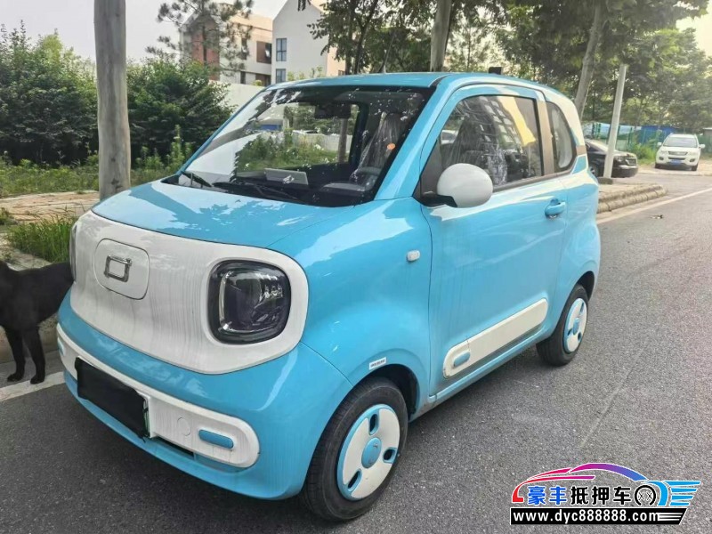 25年奔腾小马轿车抵押车出售