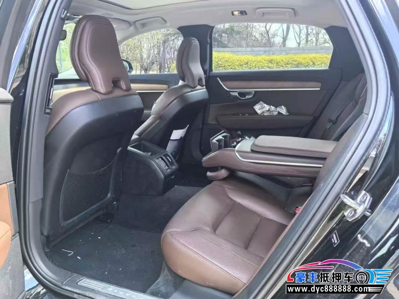 19年沃尔沃S90轿车抵押车出售