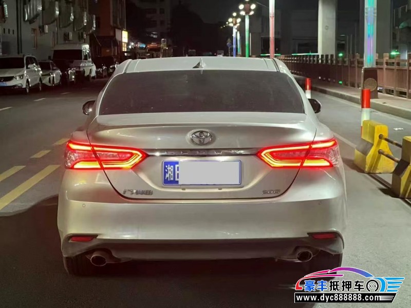 22年丰田凯美瑞轿车抵押车出售