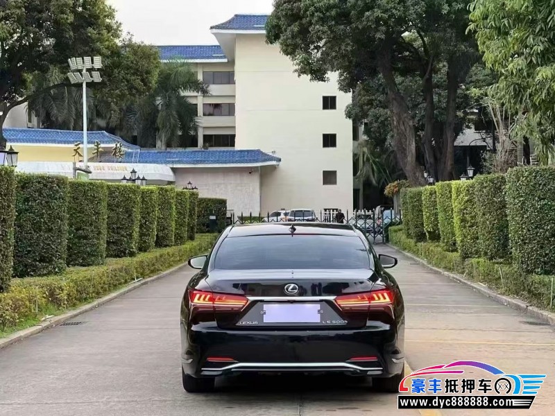 20年雷克萨斯LS轿车抵押车出售