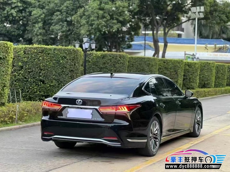 20年雷克萨斯LS轿车抵押车出售