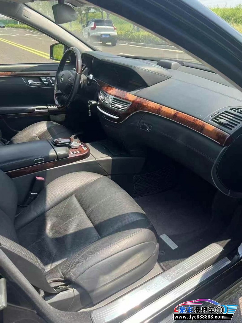 10年奔驰S轿车抵押车出售