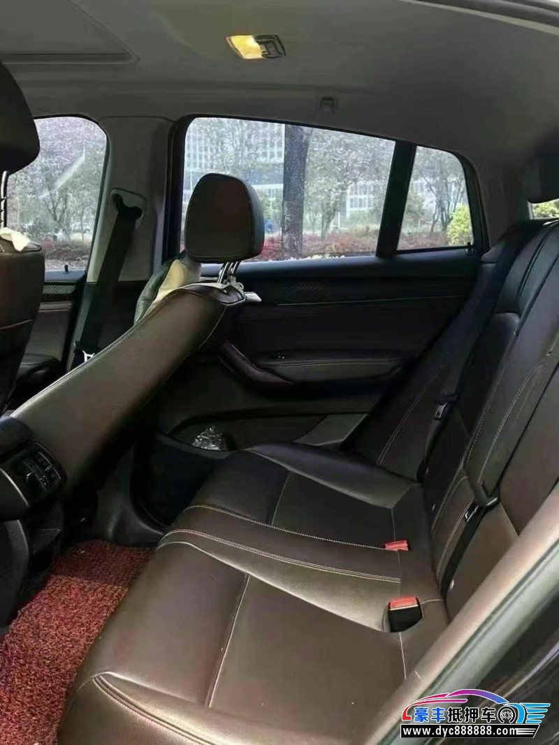 15年宝马X4轿车抵押车出售