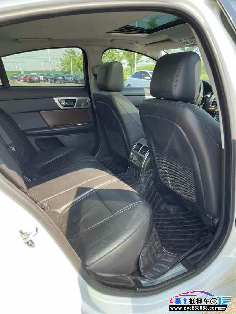 17年捷豹XF轿车抵押车出售