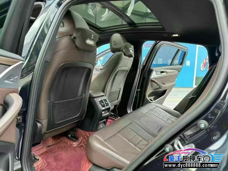 19年宝马X4轿车抵押车出售