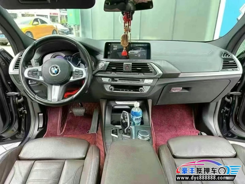 19年宝马X4轿车抵押车出售