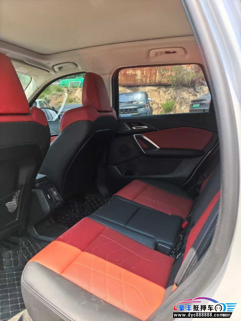 24年宝马X1轿车抵押车出售