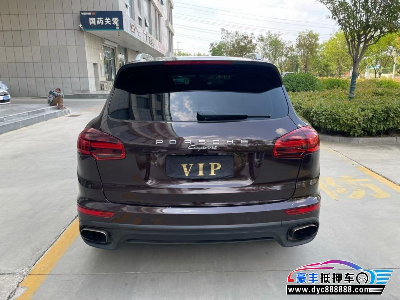 15年保时捷卡宴轿车抵押车出售