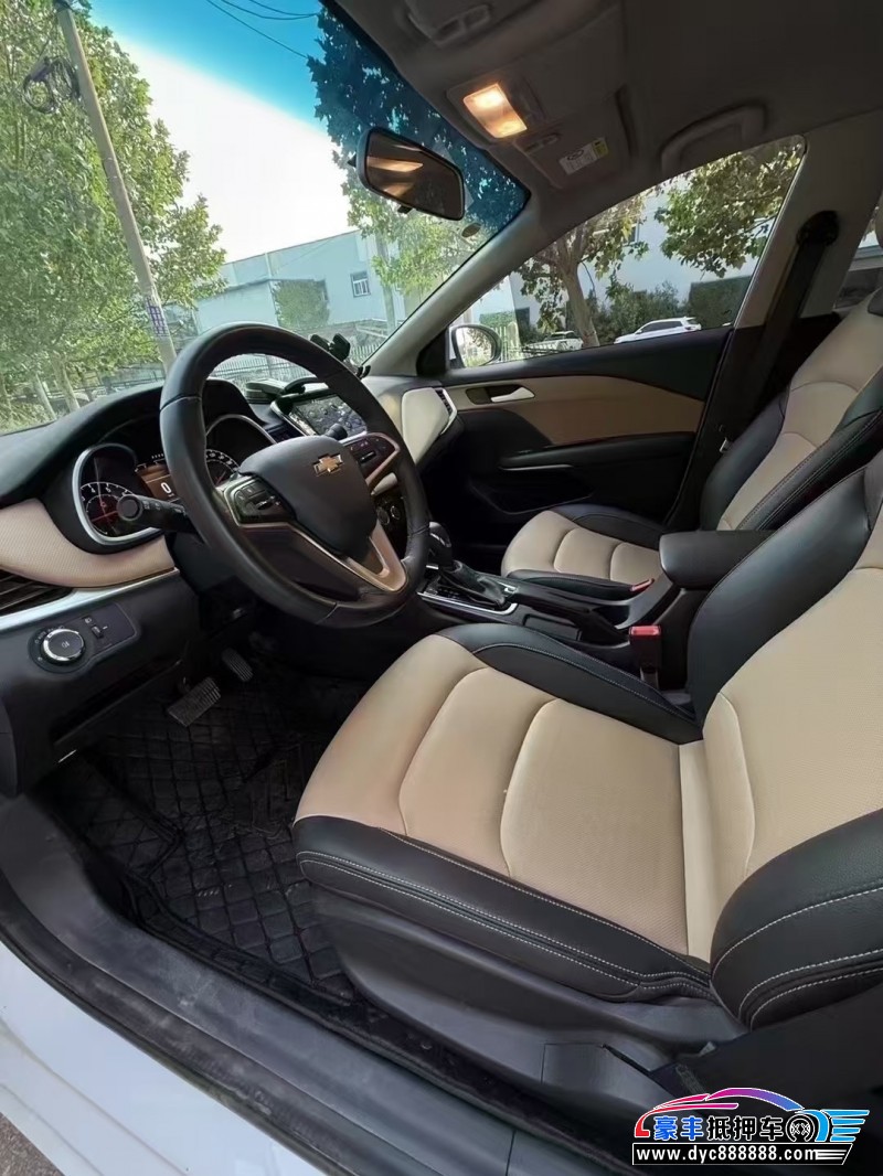 20年雪佛兰科鲁泽轿车抵押车出售